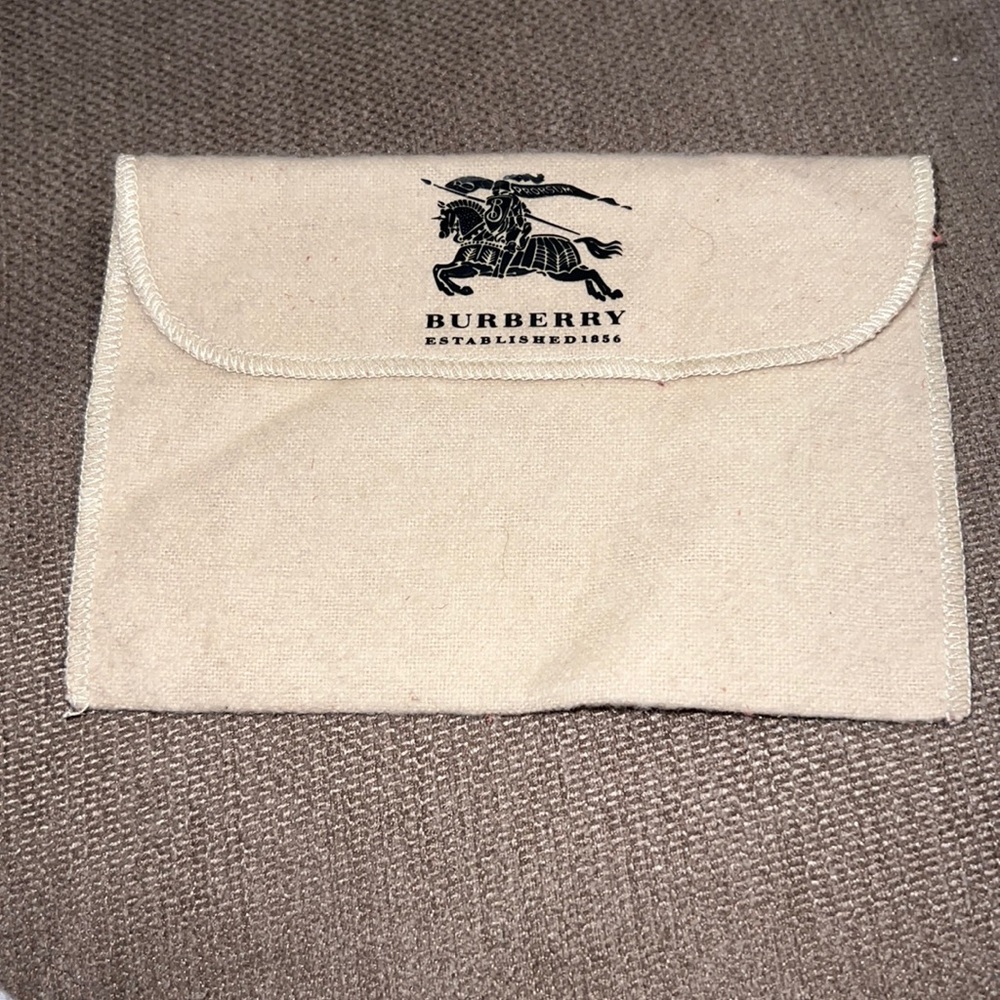 Burberry dust bag
